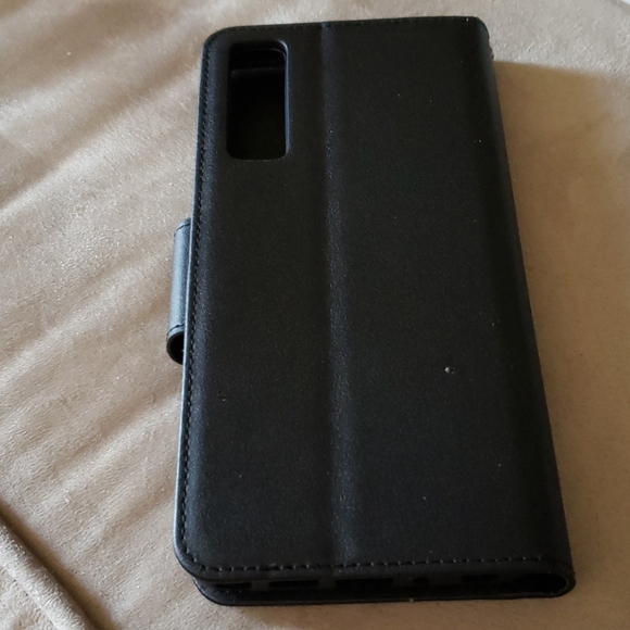 Cell Phone Case. - Picture 7 of 8